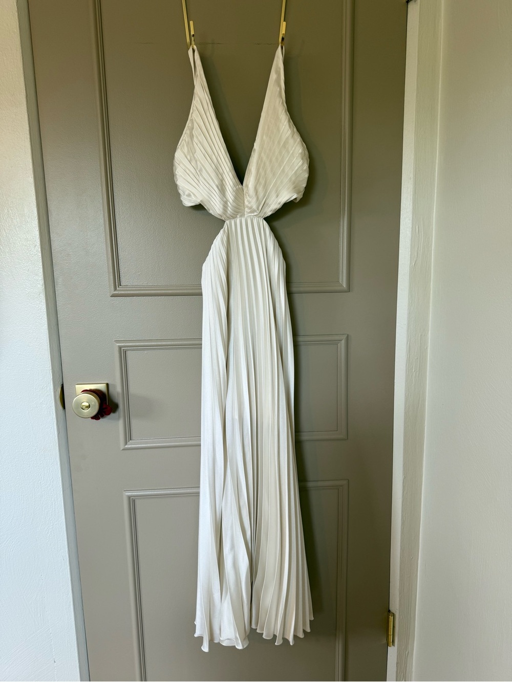 Sleeveless Plunging V-Neck White Pleated Maxi Dress